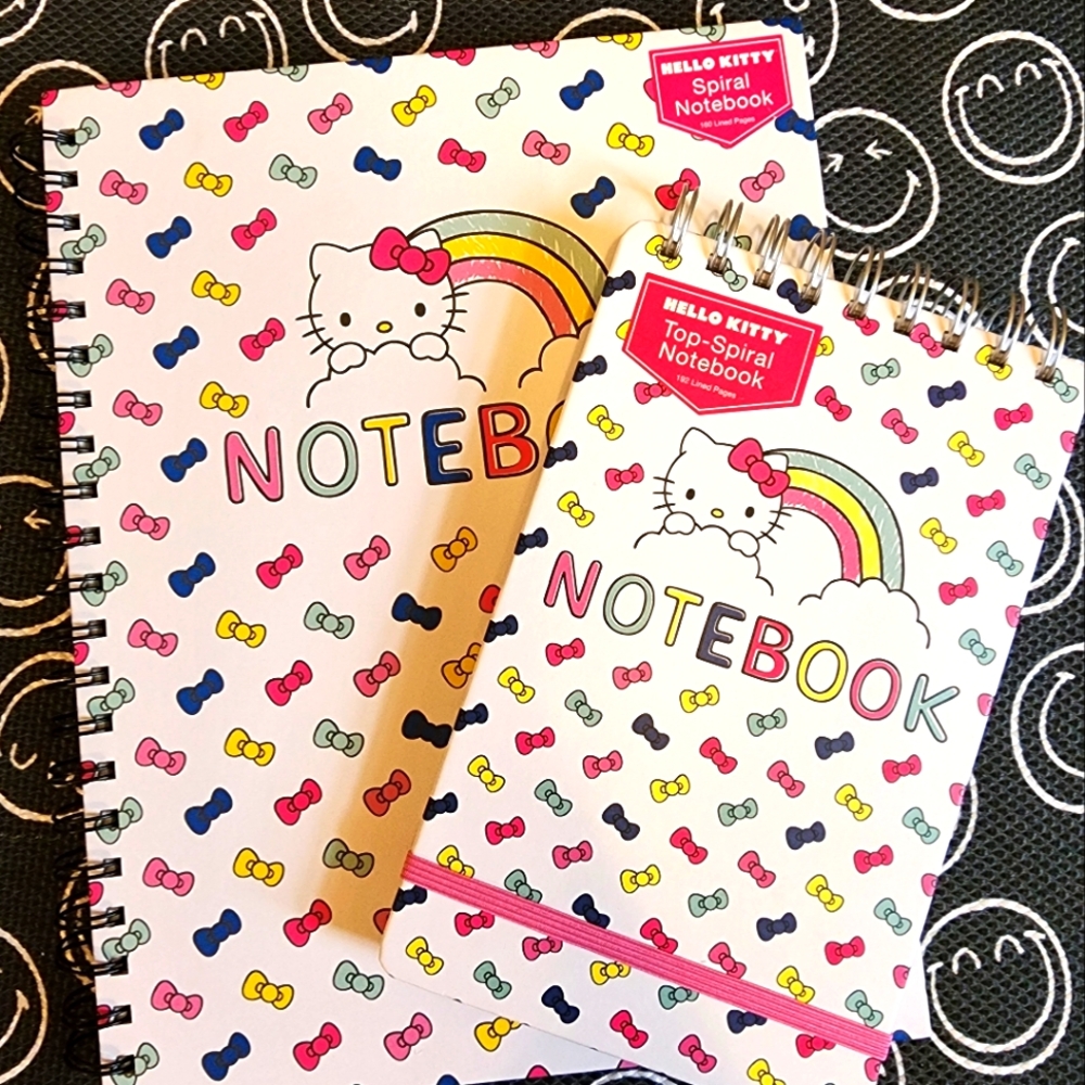 Hello Kitty Notbook & Notepad set.